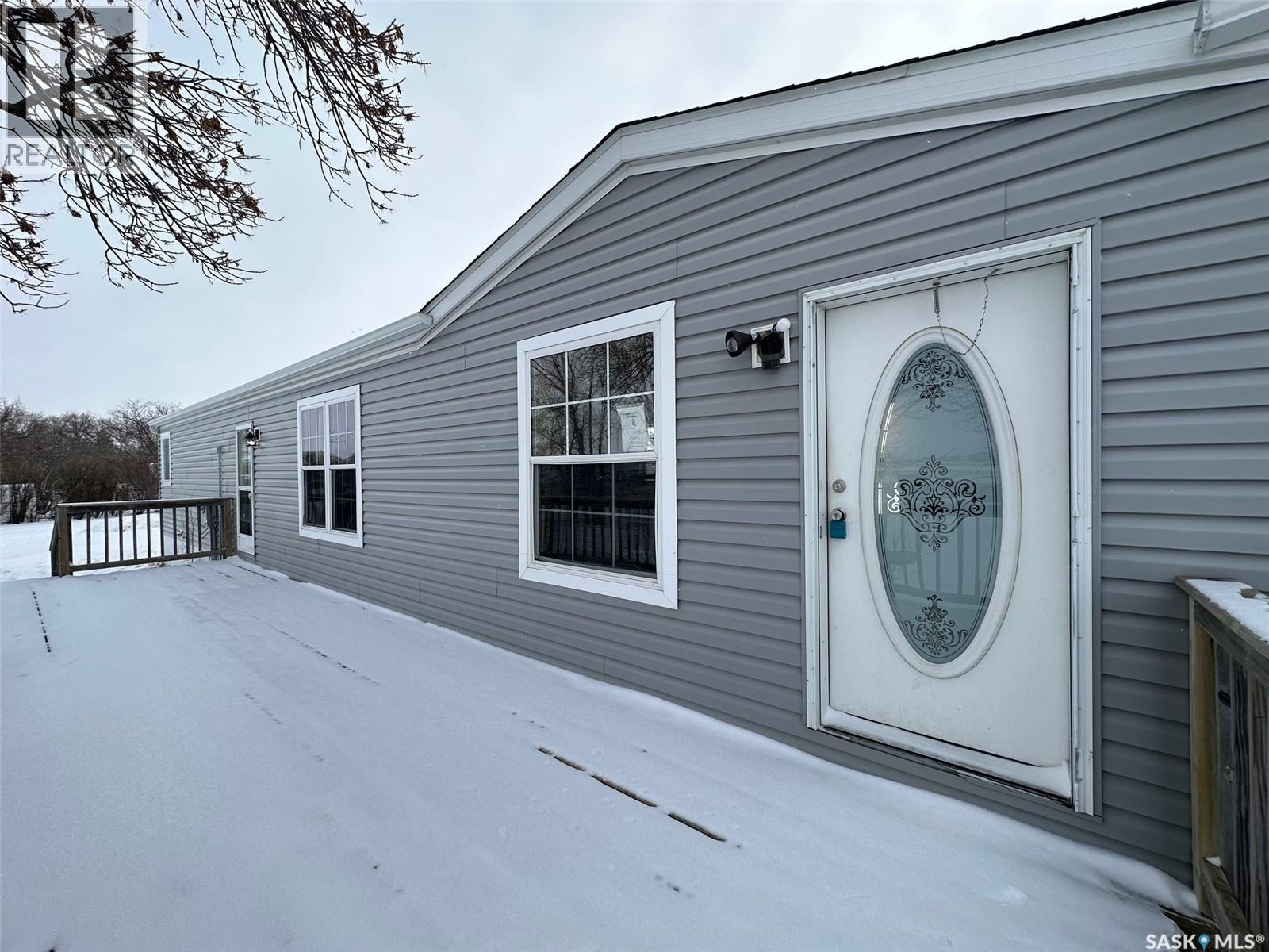 267 Hanson Avenue, Macoun, Saskatchewan  S0C 1P0 - Photo 4 - SK027465