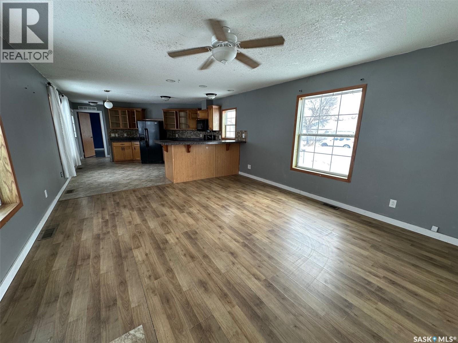 267 Hanson Avenue, Macoun, Saskatchewan  S0C 1P0 - Photo 5 - SK027465