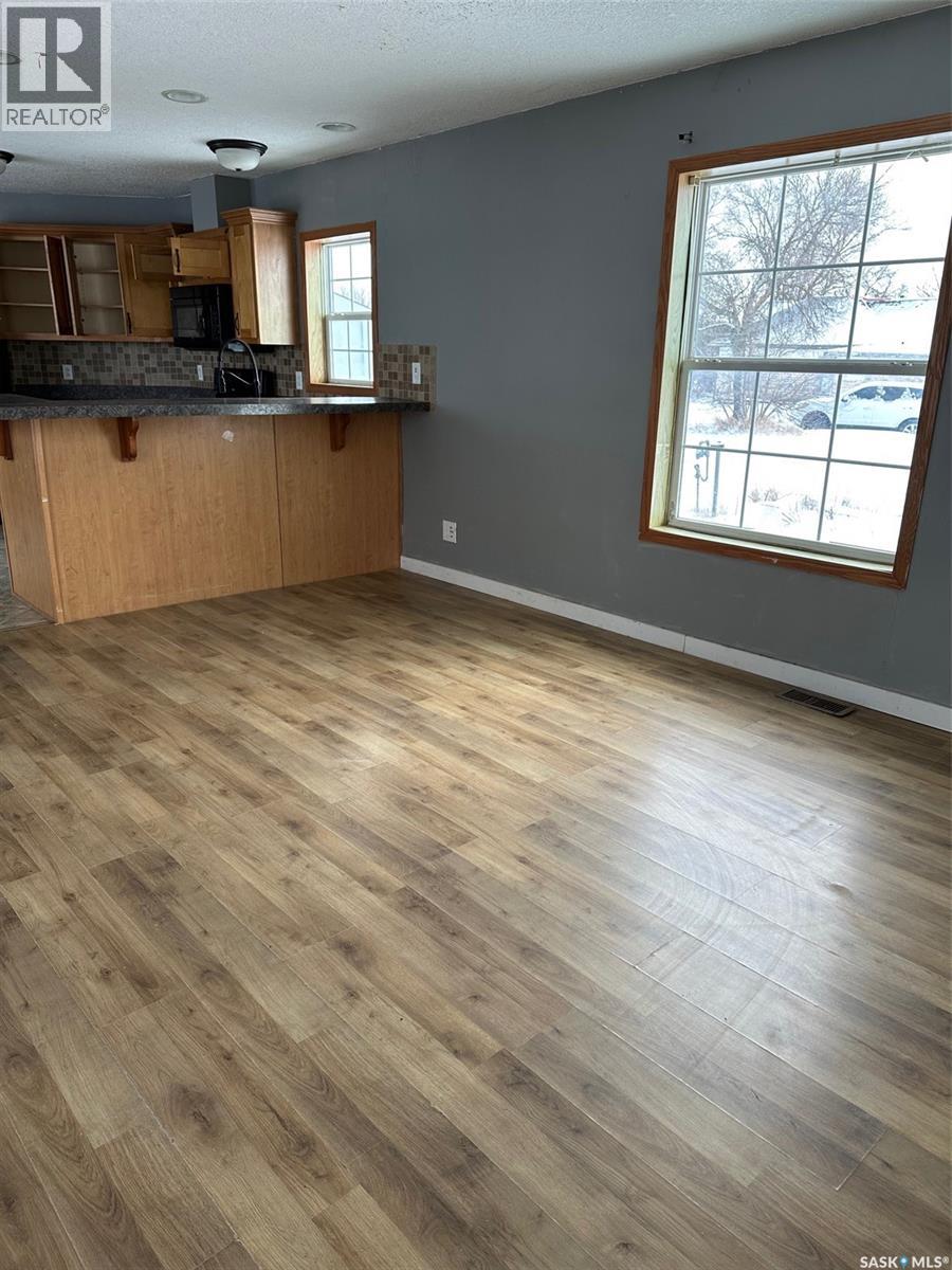 267 Hanson Avenue, Macoun, Saskatchewan  S0C 1P0 - Photo 6 - SK027465