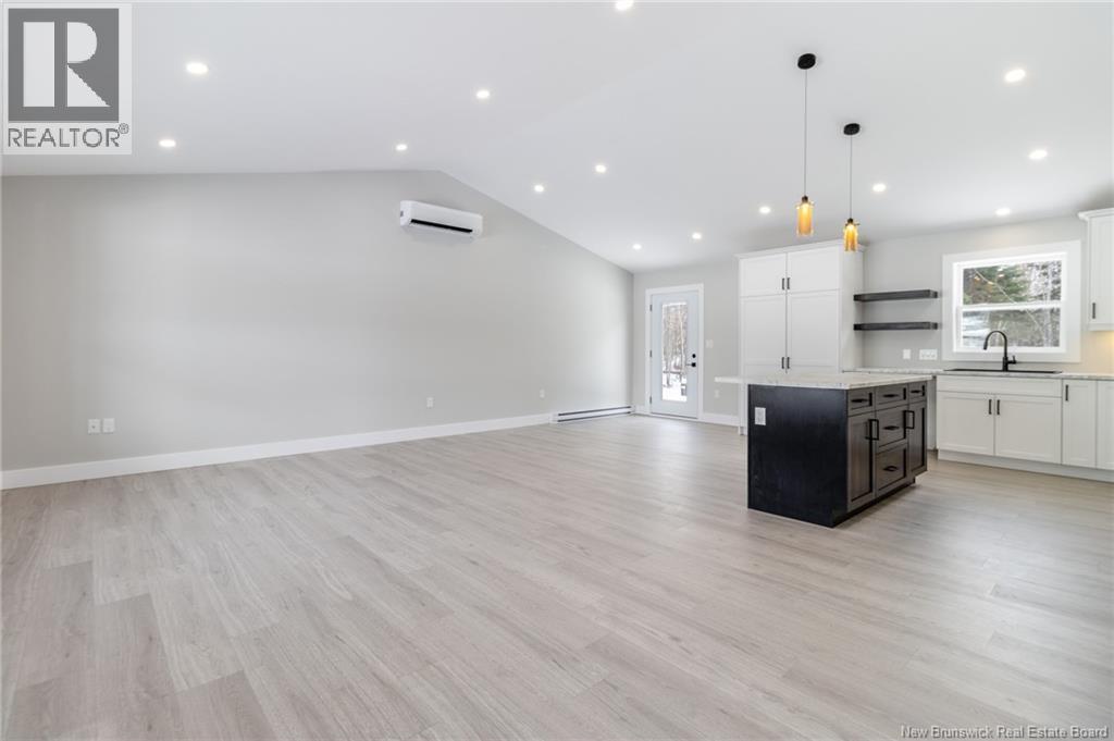 90 Shields Street, Douglas, New Brunswick  E3G 0J8 - Photo 6 - NB132114