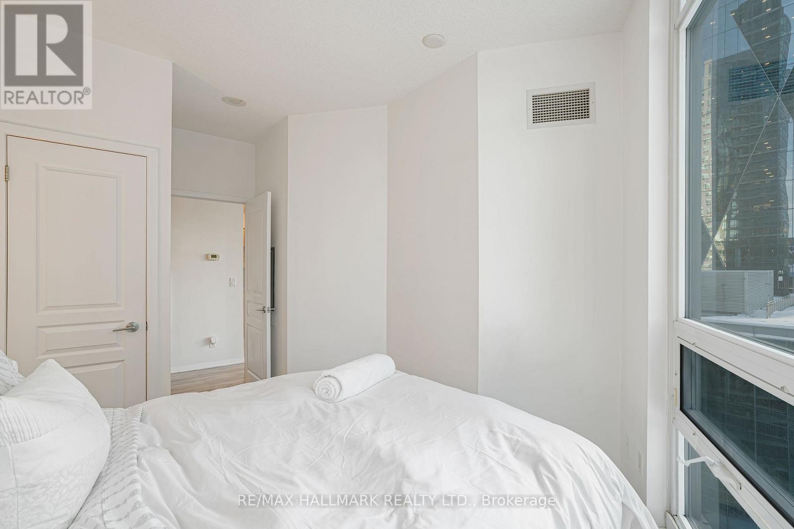 1603 - 18 Yonge Street, Toronto, Ontario  M5E 1Z8 - Photo 17 - C12729566