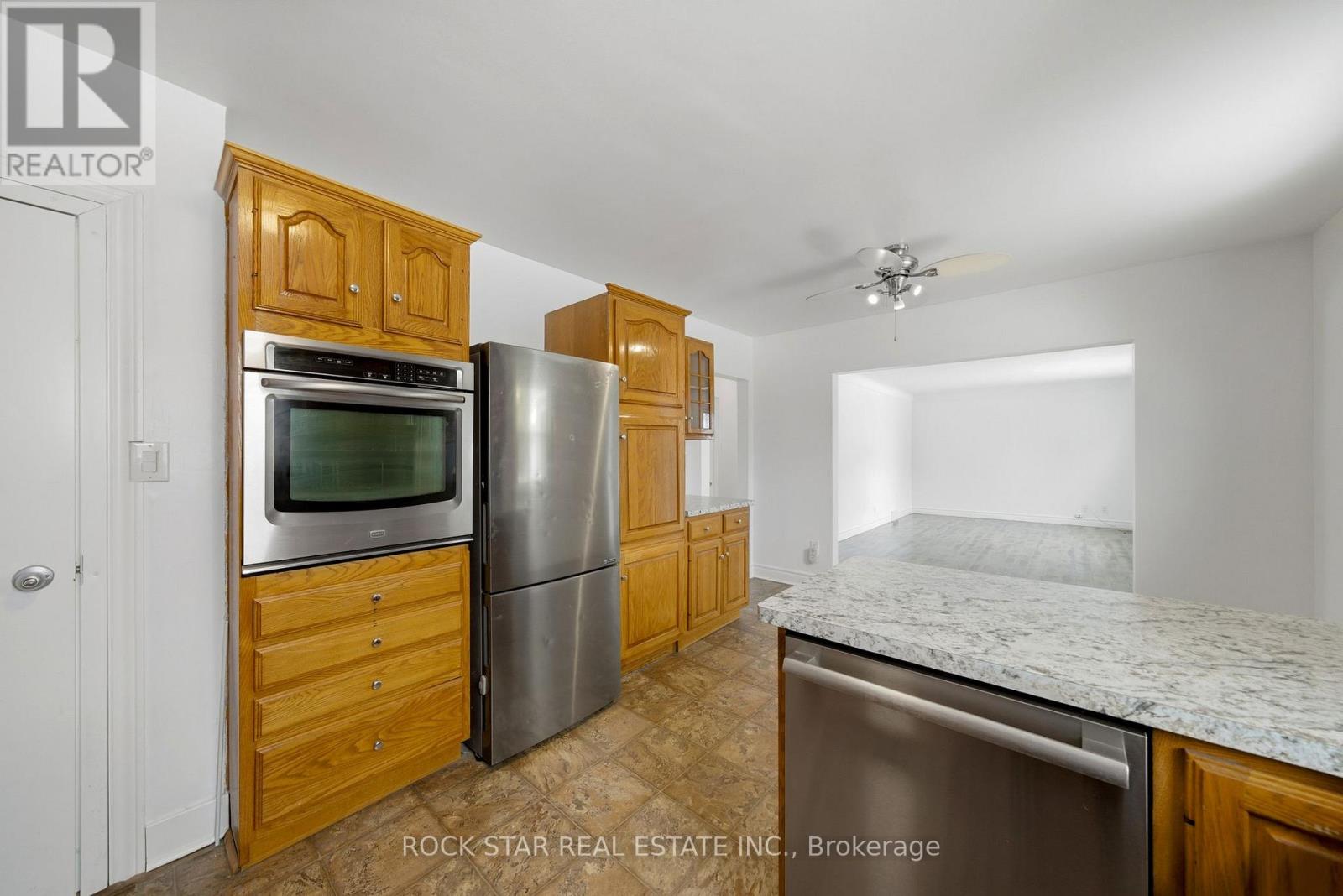 11 Nickerson Avenue, St. Catharines, Ontario  L2N 3L9 - Photo 12 - X12732054