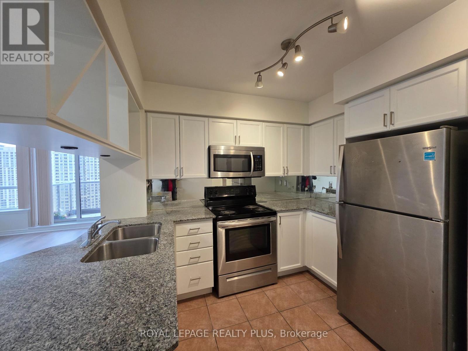 2311 - 4080 Living Arts Drive, Mississauga, Ontario  L5B 4N3 - Photo 3 - W12635920