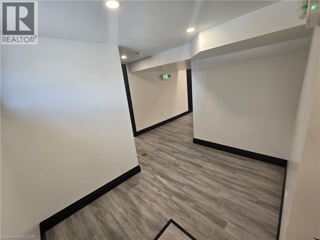 531 Queenston Road Unit# 2, Hamilton, Ontario  L8K 1J7 - Photo 16 - 40801122