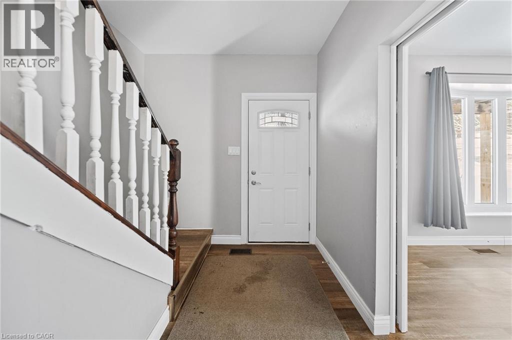 123 Sutherland Street, Caledonia, Ontario  N3W 1C6 - Photo 5 - 40800909