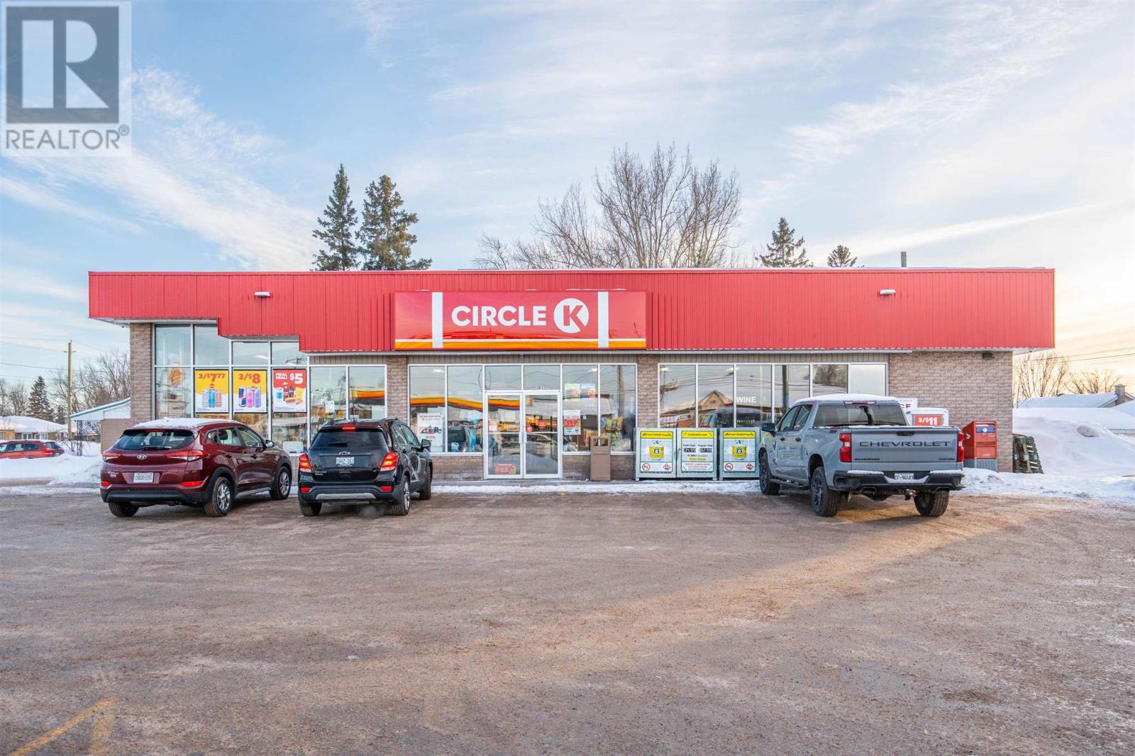 381 Mcnabb St, Sault Ste. Marie, Ontario  P6B 1Y9 - Photo 2 - SM260151