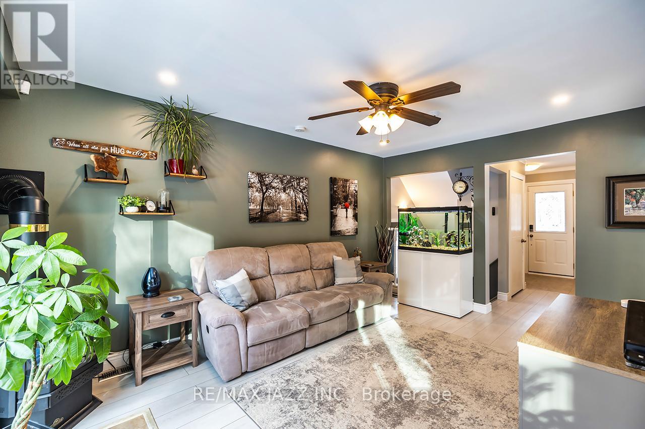 14 Goldpine Avenue, Clarington, Ontario  L1E 1N7 - Photo 5 - E12732352