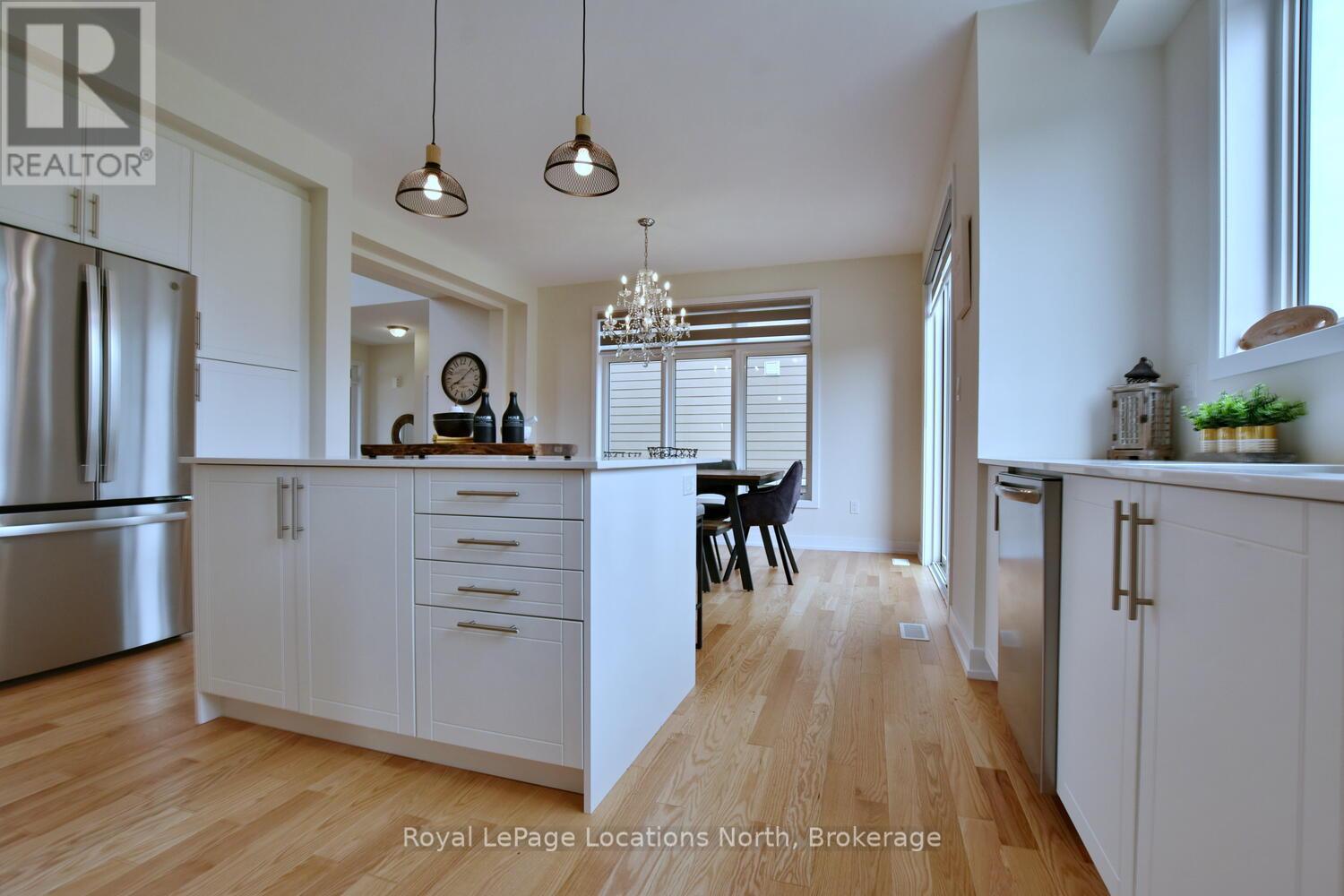 106 Stoneleigh Drive, Blue Mountains, Ontario L9Y 5J6 - Photo 25 - X12732356