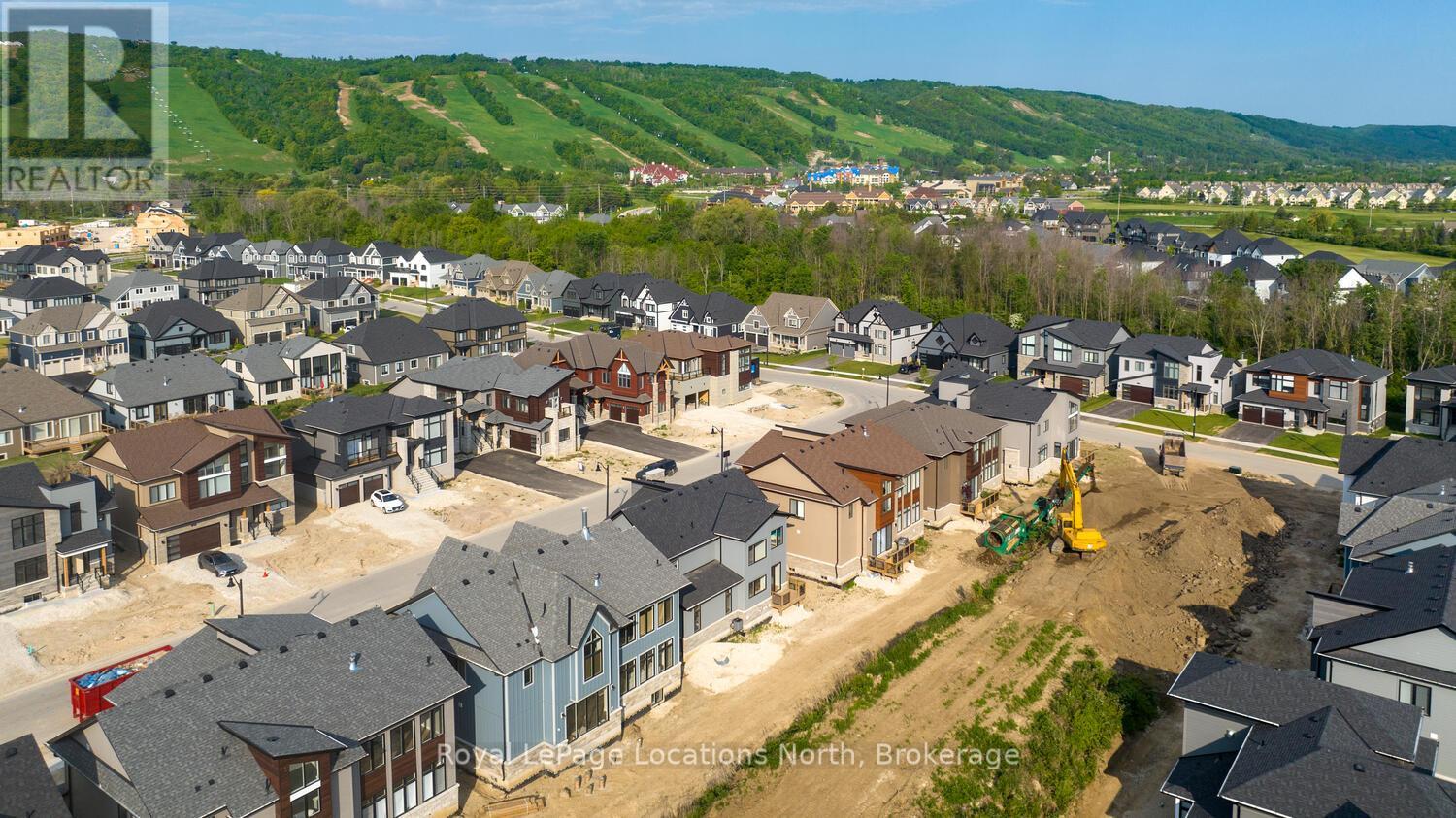 106 Stoneleigh Drive, Blue Mountains, Ontario L9Y 5J6 - Photo 48 - X12732356