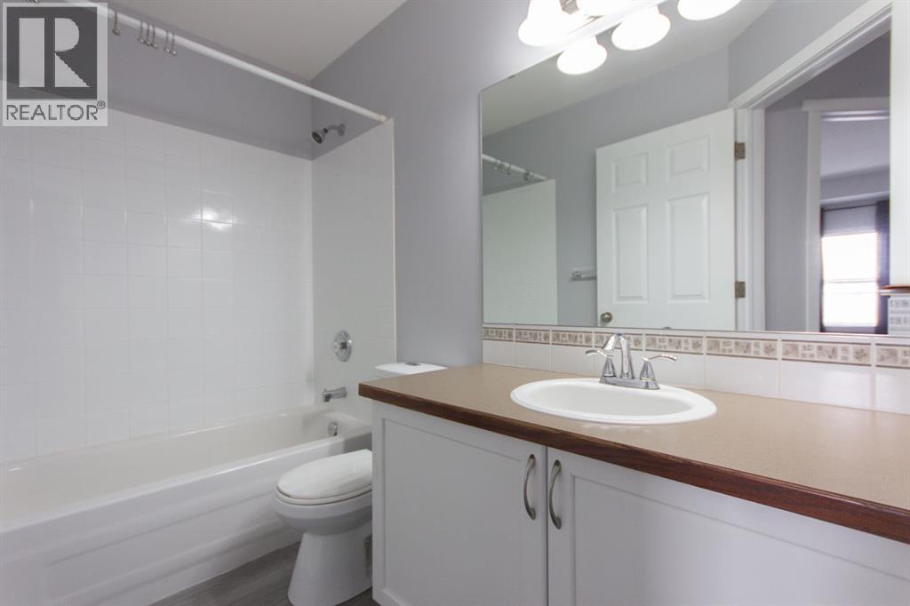 347 Addington Drive, Red Deer, Alberta  T4R 3H7 - Photo 16 - A2265967