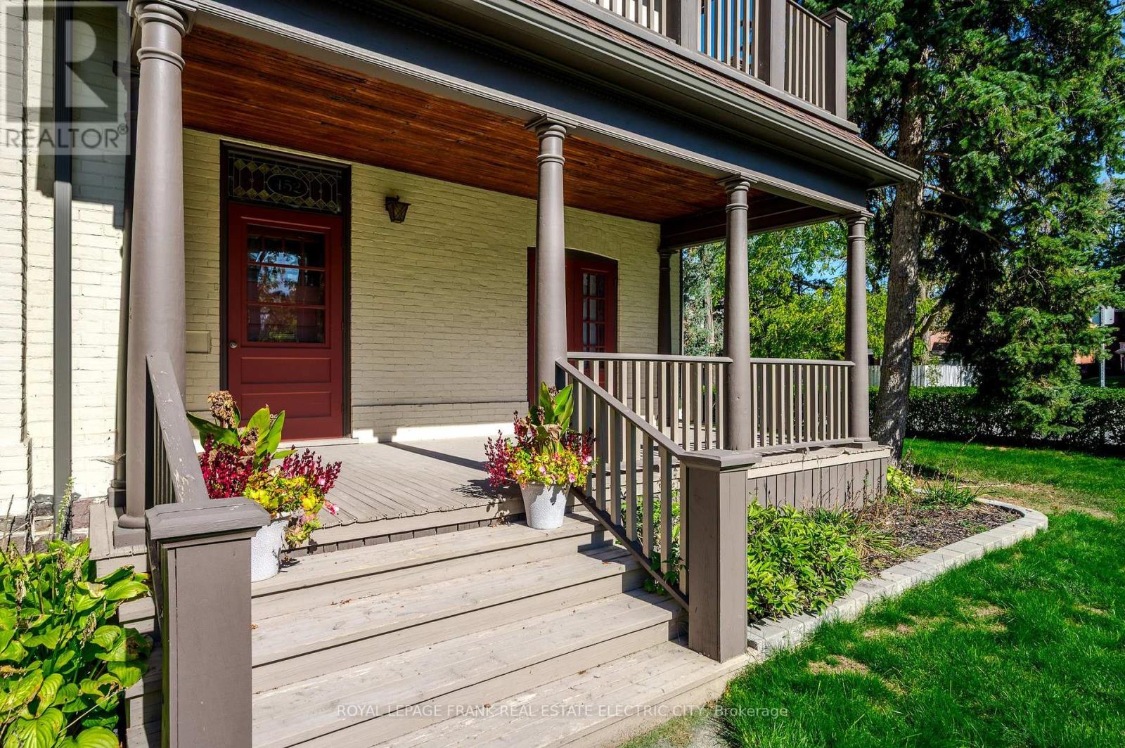 452 Hunter Street W, Peterborough, Ontario K9H 2M8 - Photo 2 - X12732212