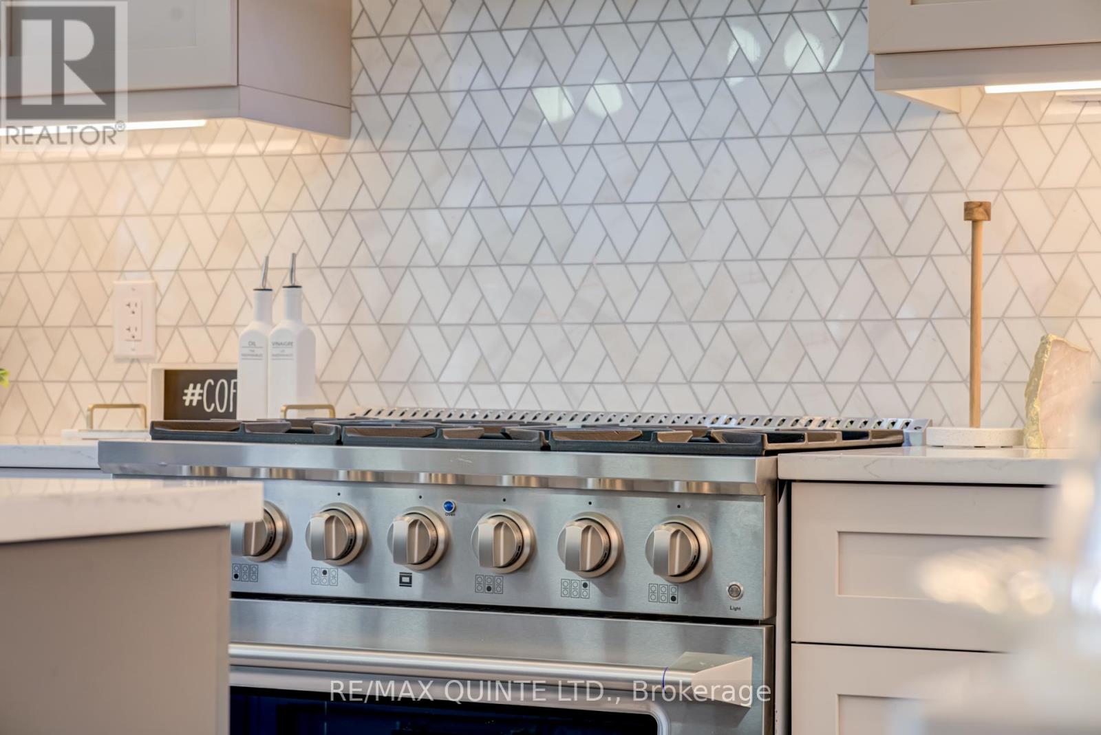 115 Villeneuve Drive, Prince Edward County (Picton Ward), Ontario  K0K 2T0 - Photo 24 - X12732326