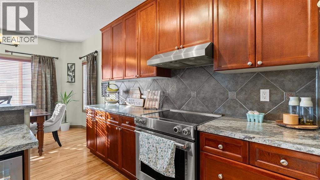 189 Rockyspring Terrace Nw, Calgary, Alberta  T3C 5Z7 - Photo 5 - A2280999