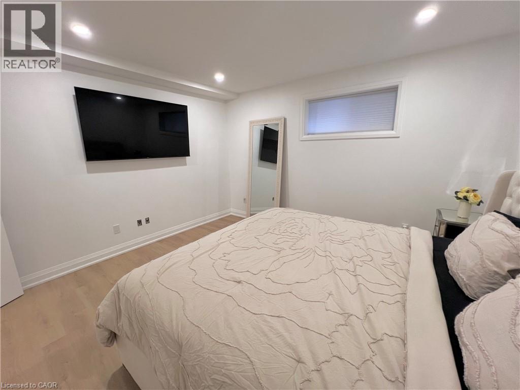 31 Colin Crescent, Hamilton, Ontario  L9A 0A1 - Photo 12 - 40800707