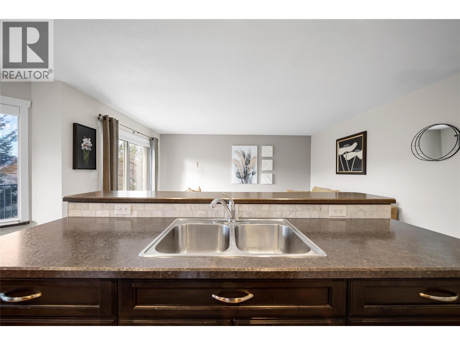 1750 Mckinley Court Unit# 4, Kamloops, British Columbia V2E 2N5 - Photo 11 - 10372985