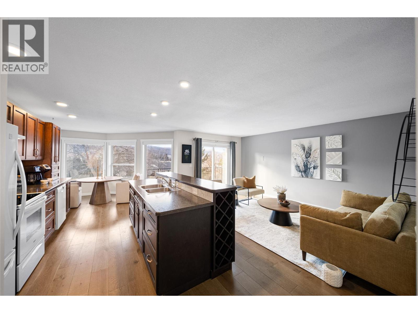 1750 Mckinley Court Unit# 4, Kamloops, British Columbia V2E 2N5 - Photo 7 - 10372985