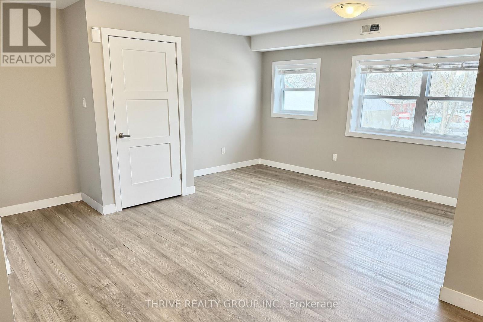 201 - 1277 Commissioners Road W, London South, Ontario  N6K 1C9 - Photo 3 - X12732158