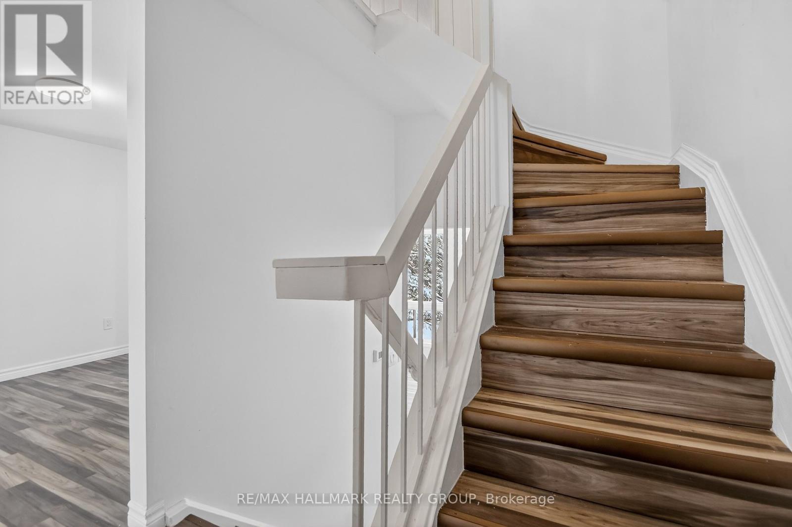 7 - 86 Esterlawn Private, Ottawa, Ontario  K2A 4C1 - Photo 27 - X12732180