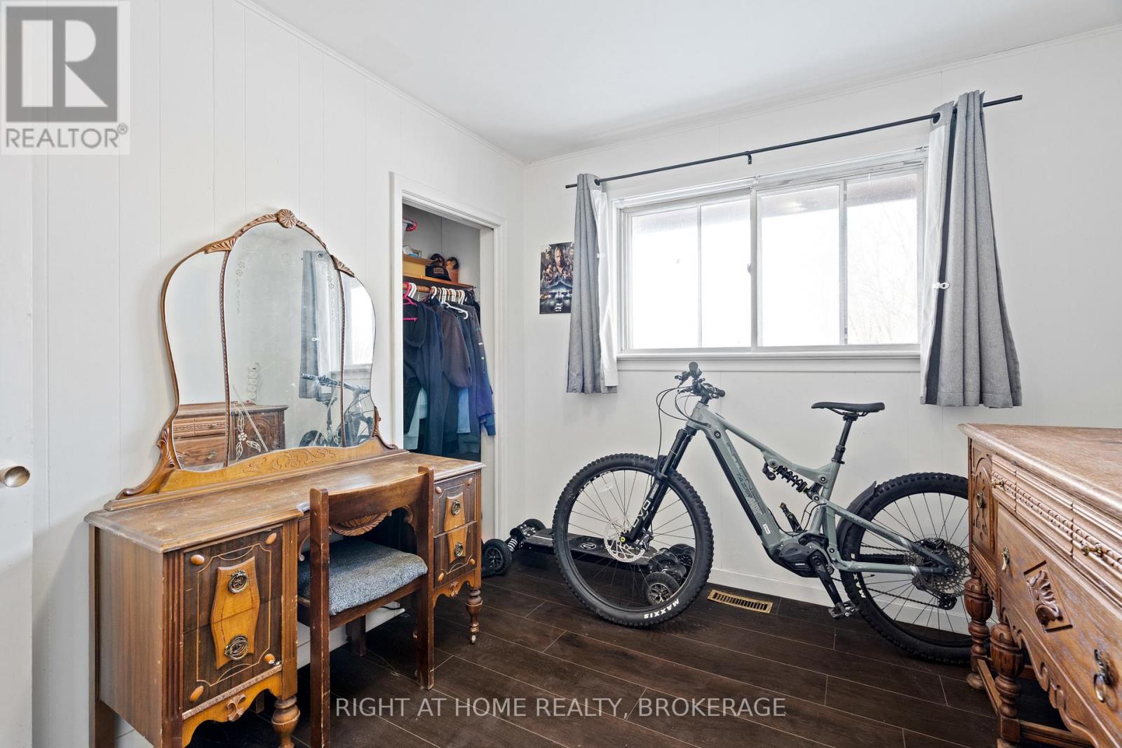 105 Glenwood Parkway, Welland, Ontario  L3B 5M7 - Photo 11 - X12732178