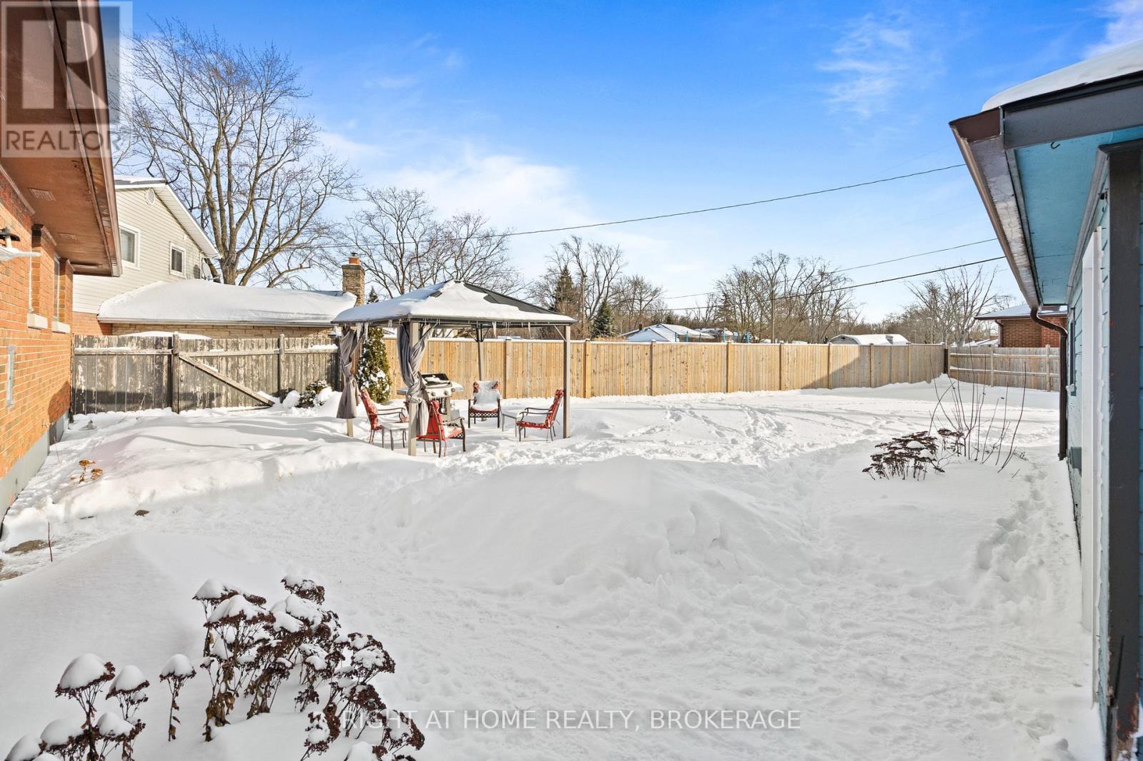 105 Glenwood Parkway, Welland, Ontario  L3B 5M7 - Photo 21 - X12732178
