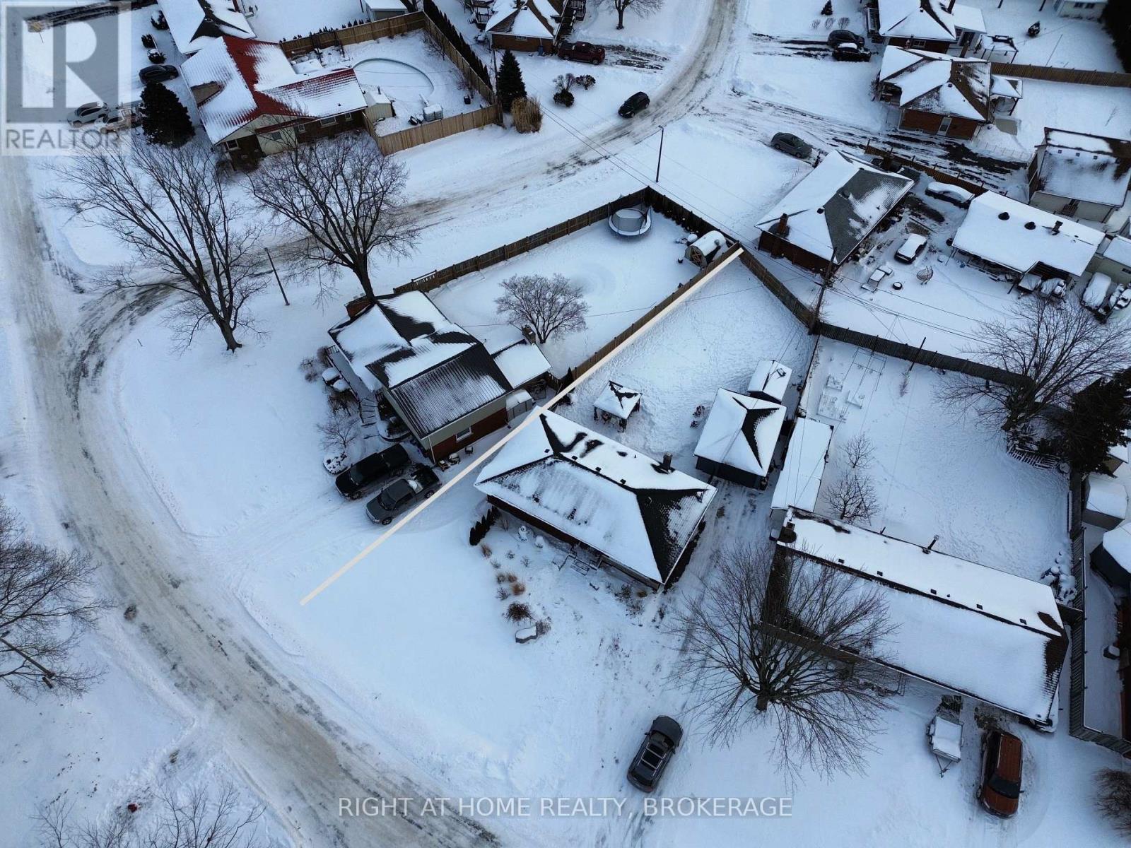 105 Glenwood Parkway, Welland, Ontario  L3B 5M7 - Photo 33 - X12732178