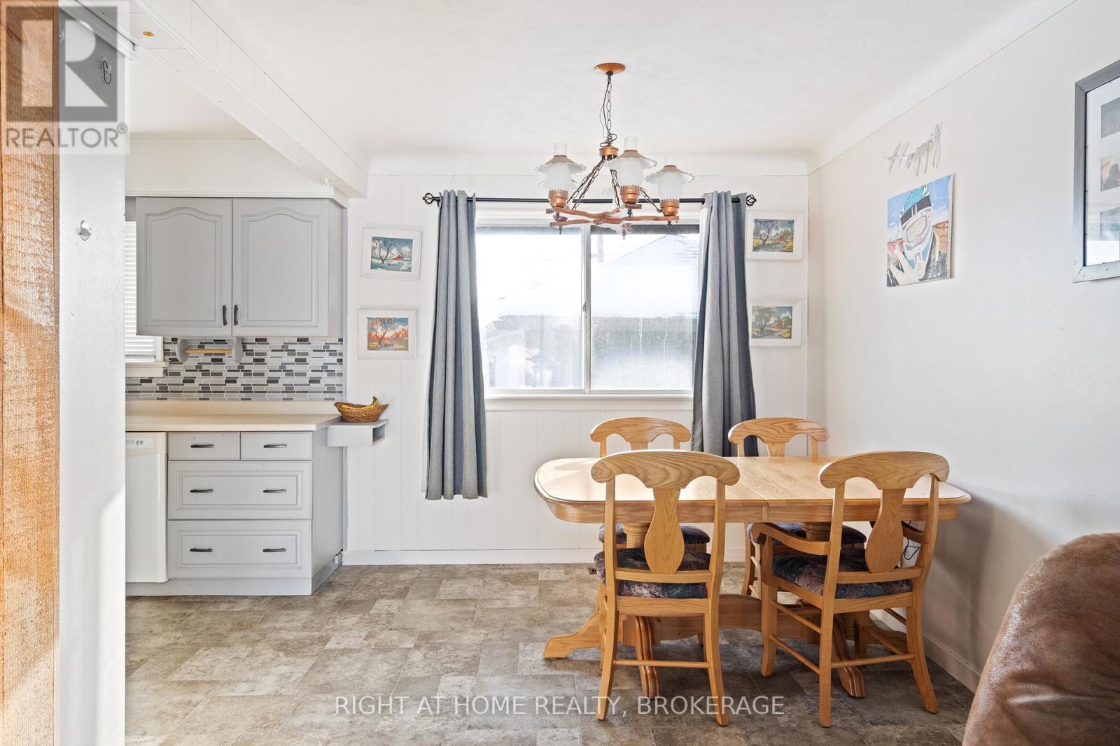 105 Glenwood Parkway, Welland, Ontario  L3B 5M7 - Photo 5 - X12732178