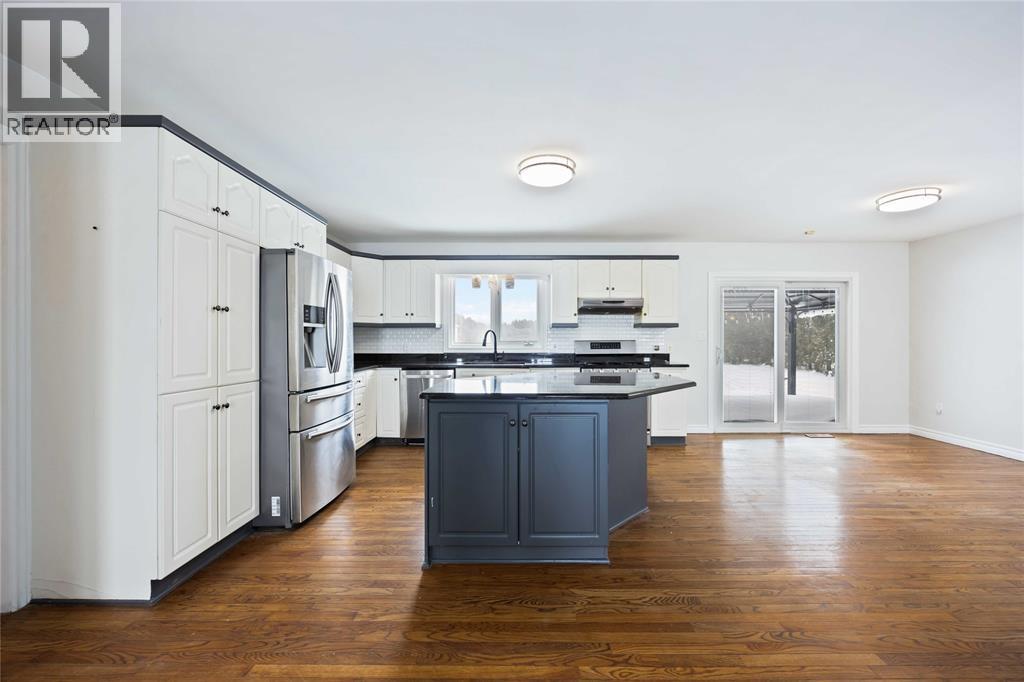 5386 Mandaumin Road, Plympton-Wyoming, Ontario  N7T 7H3 - Photo 9 - 26001403