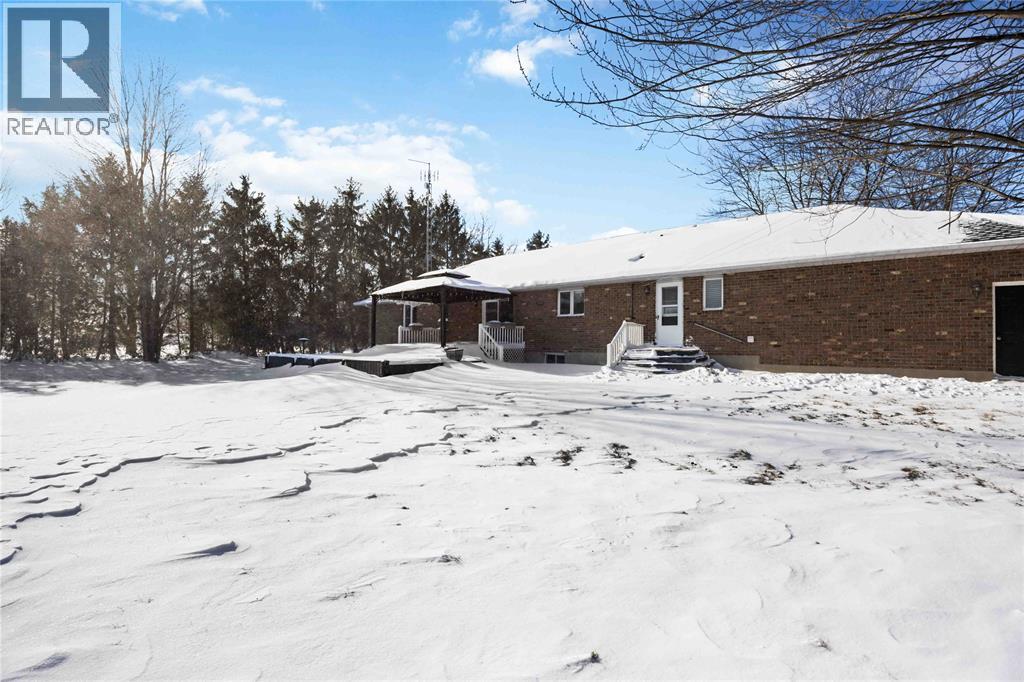 5386 Mandaumin Road, Plympton-Wyoming, Ontario  N7T 7H3 - Photo 41 - 26001403