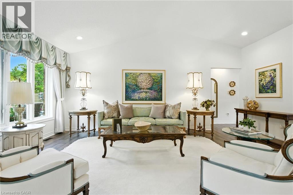 1104 Crofton Way, Burlington, Ontario  L7P 4W8 - Photo 11 - 40796140