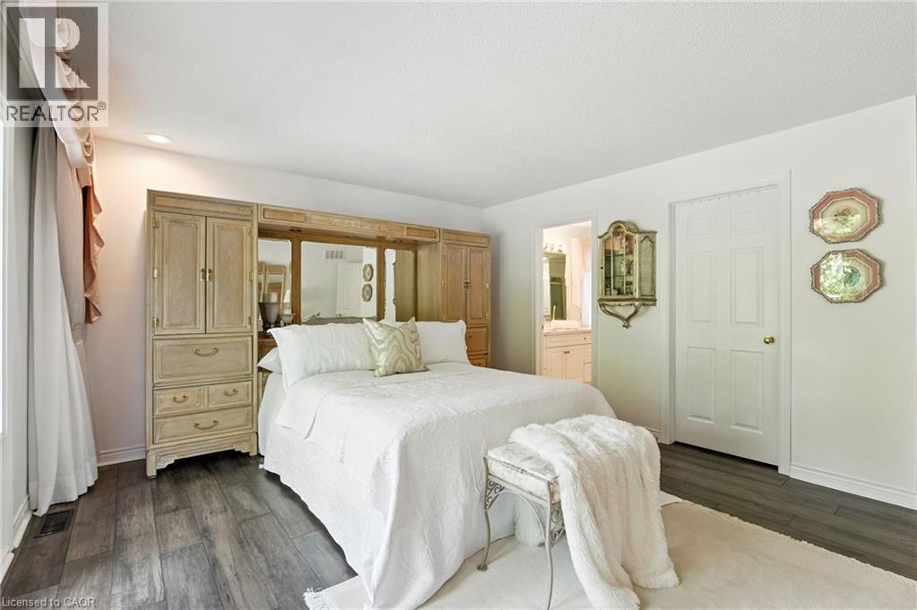 1104 Crofton Way, Burlington, Ontario  L7P 4W8 - Photo 24 - 40796140