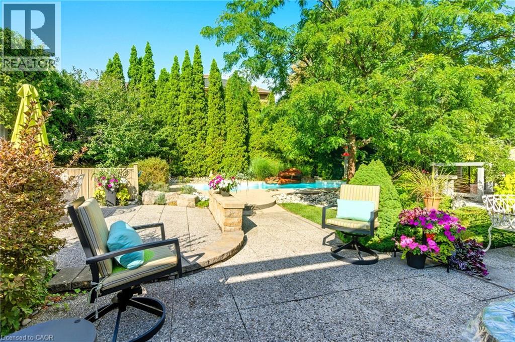 1104 Crofton Way, Burlington, Ontario  L7P 4W8 - Photo 40 - 40796140