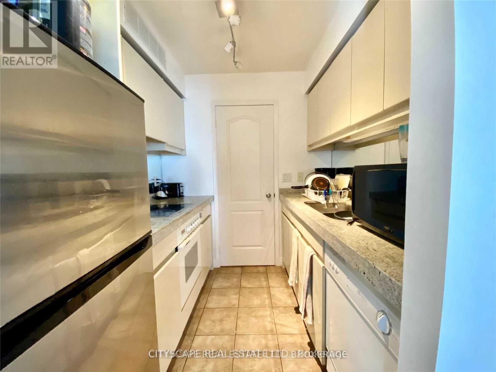 2005 - 50 Lombard Street, Toronto, Ontario  M5C 2X4 - Photo 4 - C12732160