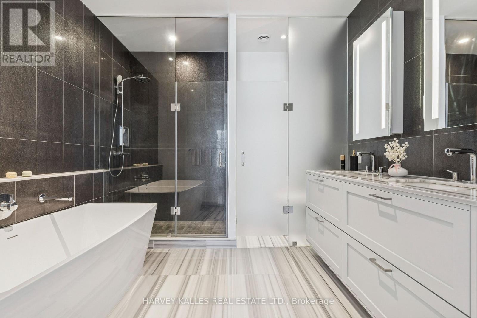 701 - 155 Merchant's Wharf Avenue, Toronto, Ontario  M5A 0Y4 - Photo 14 - C12732186