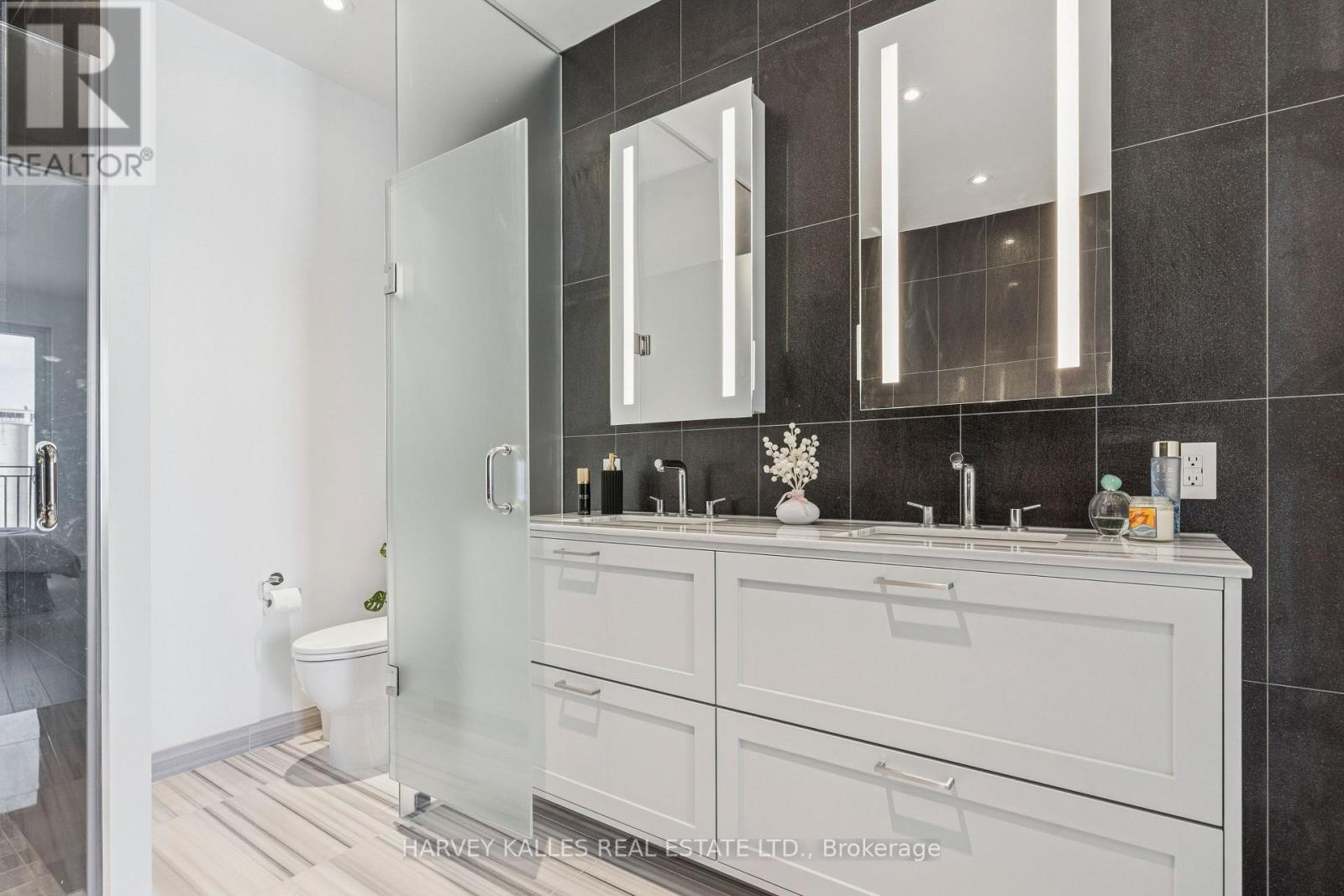 701 - 155 Merchant's Wharf Avenue, Toronto, Ontario  M5A 0Y4 - Photo 17 - C12732186