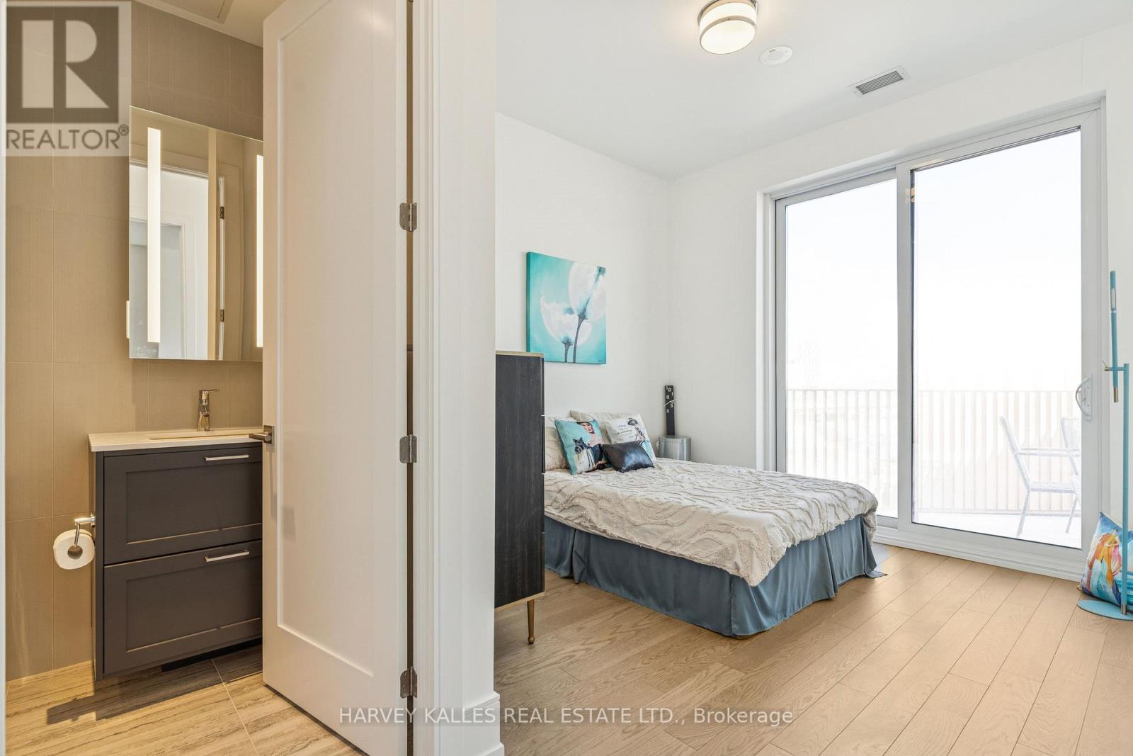 701 - 155 Merchant's Wharf Avenue, Toronto, Ontario  M5A 0Y4 - Photo 18 - C12732186