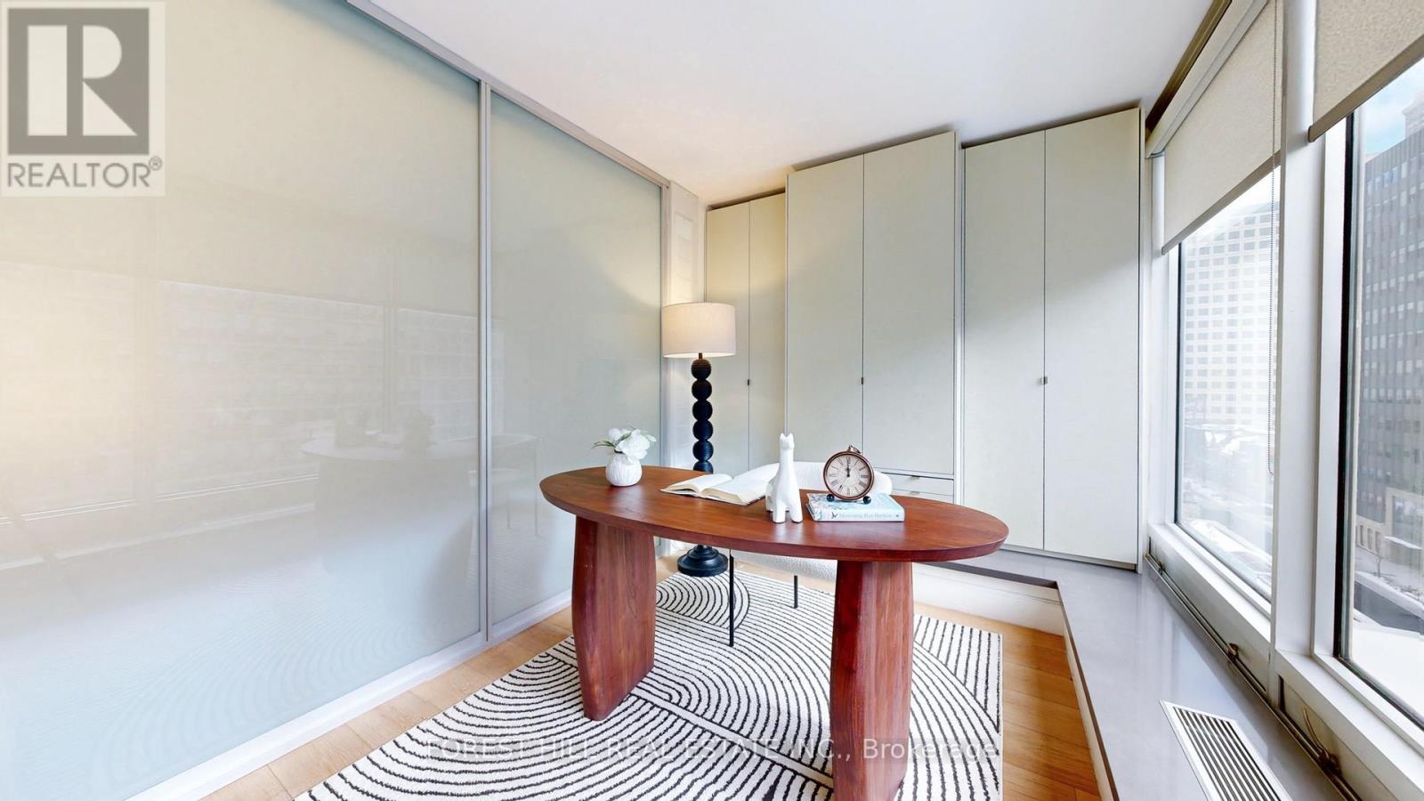 710 - 110 Bloor Street W, Toronto, Ontario  M5S 2W7 - Photo 13 - C12732190