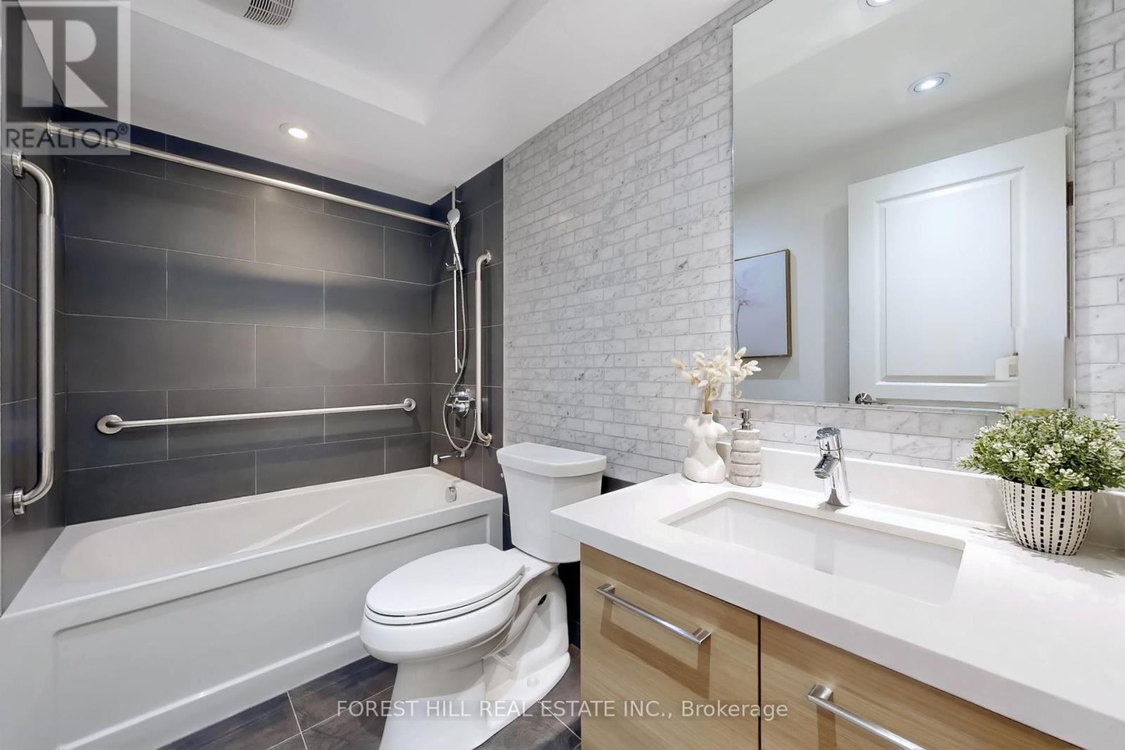 710 - 110 Bloor Street W, Toronto, Ontario  M5S 2W7 - Photo 23 - C12732190