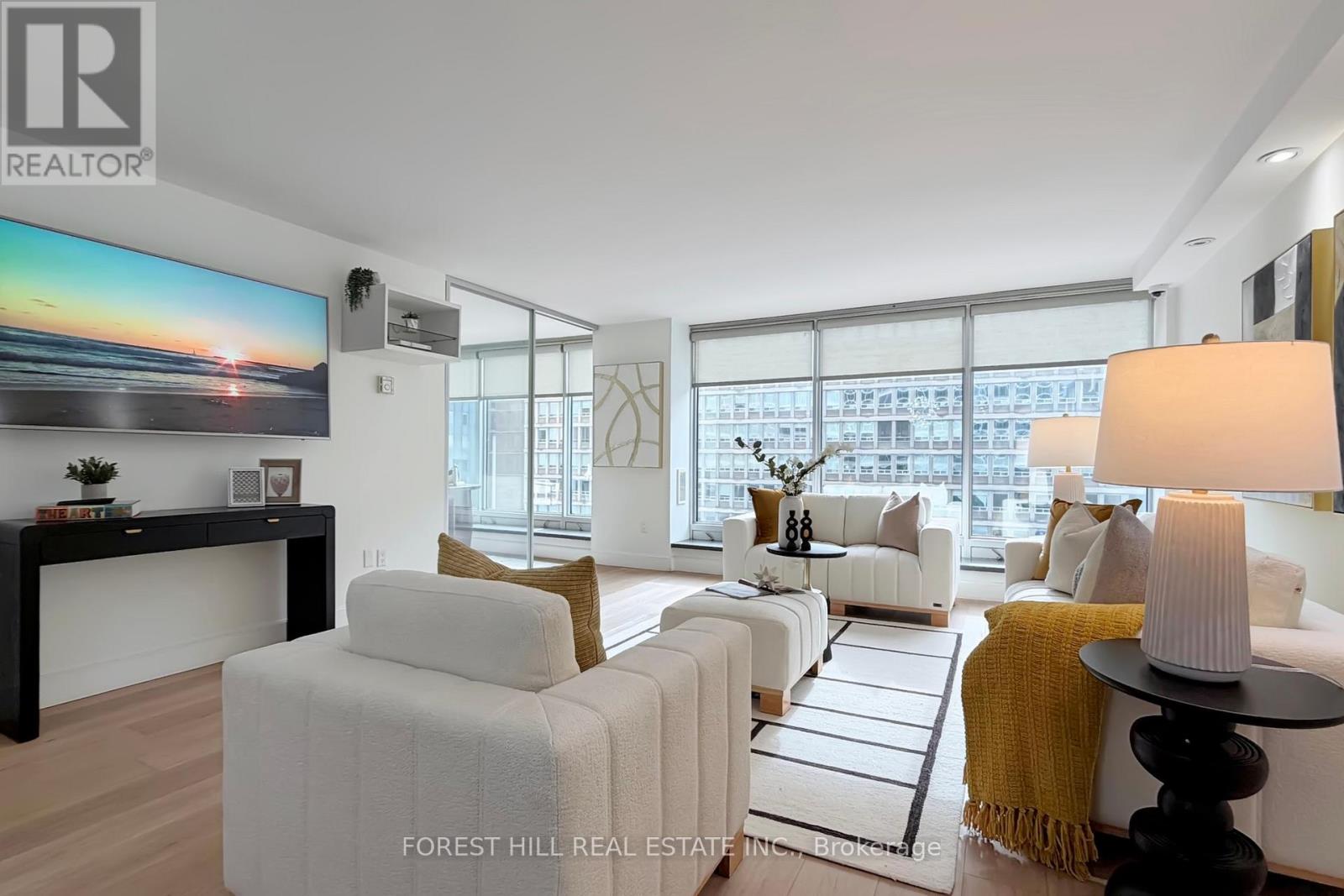 710 - 110 Bloor Street W, Toronto, Ontario  M5S 2W7 - Photo 6 - C12732190