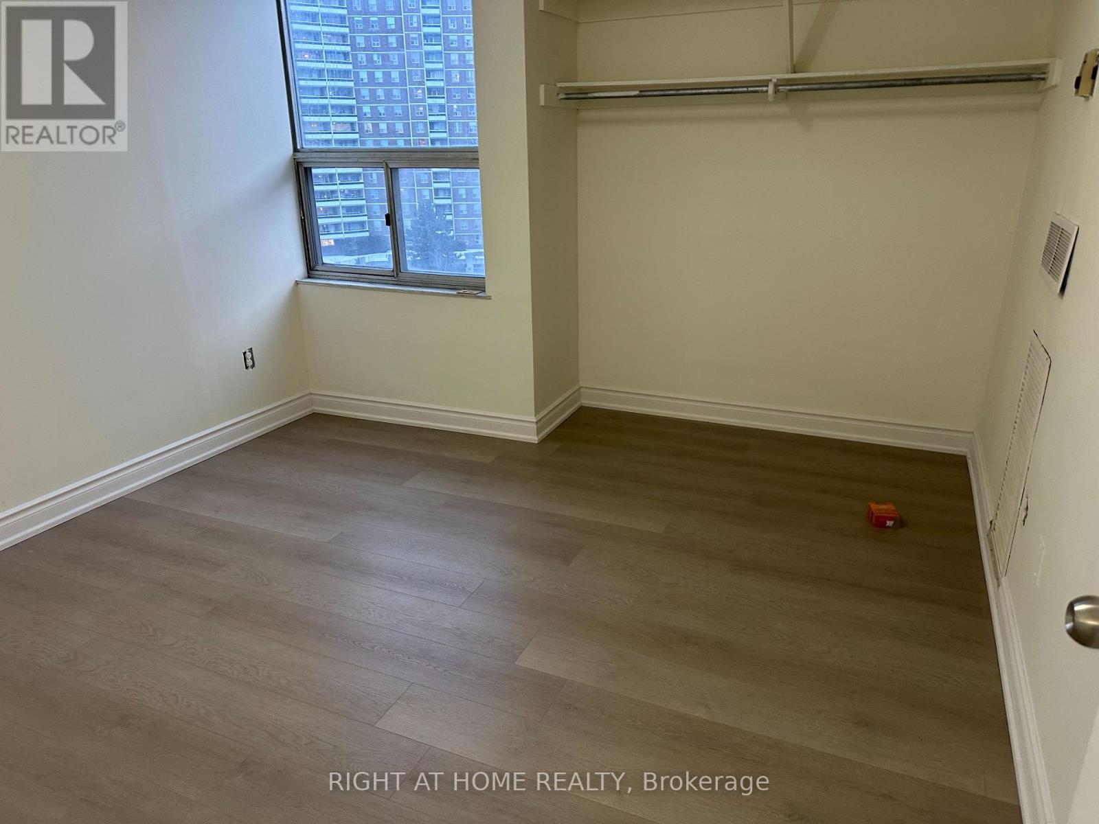 1403 - 20 Edgecliff Golfway, Toronto, Ontario  M3C 3A4 - Photo 19 - C12732228