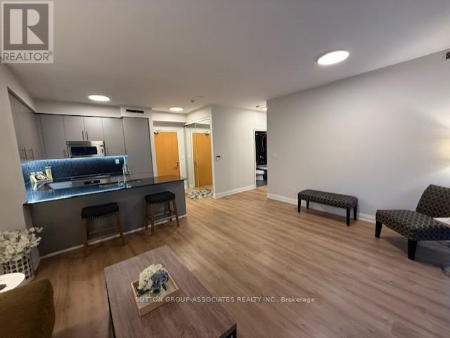 402 - 1 Bedford Road, Toronto, Ontario  M5R 2B5 - Photo 5 - C12732272