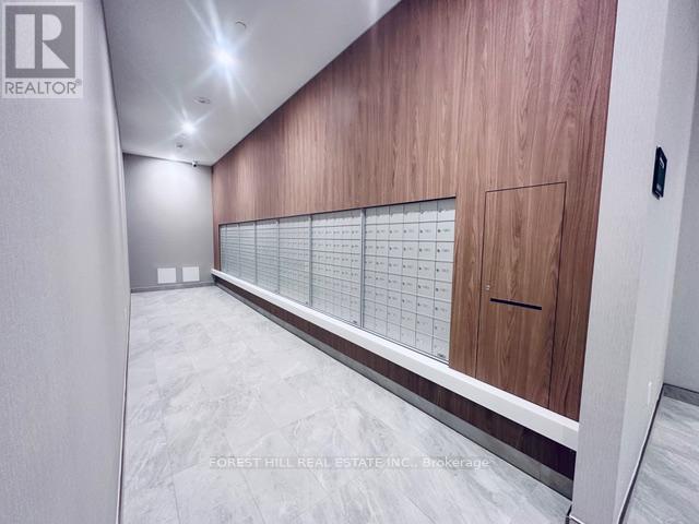 2818 - 1 Quarrington Lane, Toronto, Ontario  M3C 0S4 - Photo 2 - C12732320