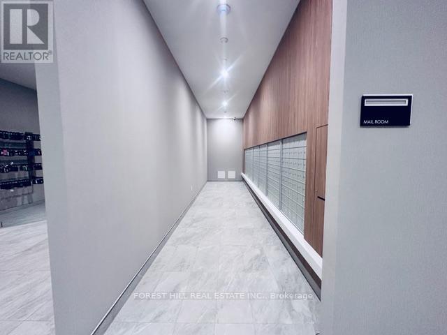 2818 - 1 Quarrington Lane, Toronto, Ontario  M3C 0S4 - Photo 3 - C12732320