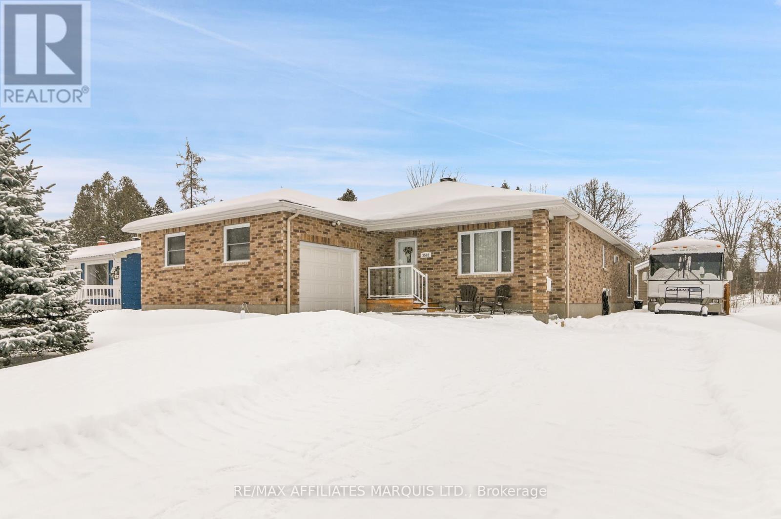 3502 Bruce Street, South Stormont, Ontario K6K 1N3 - Photo 1 - X12732346