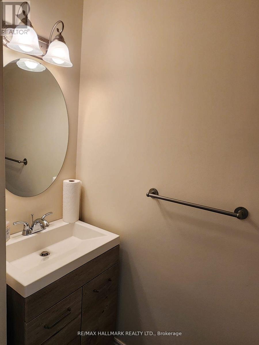 587 Bon Echo Drive, Oshawa, Ontario  L1J 6A3 - Photo 14 - E12732256