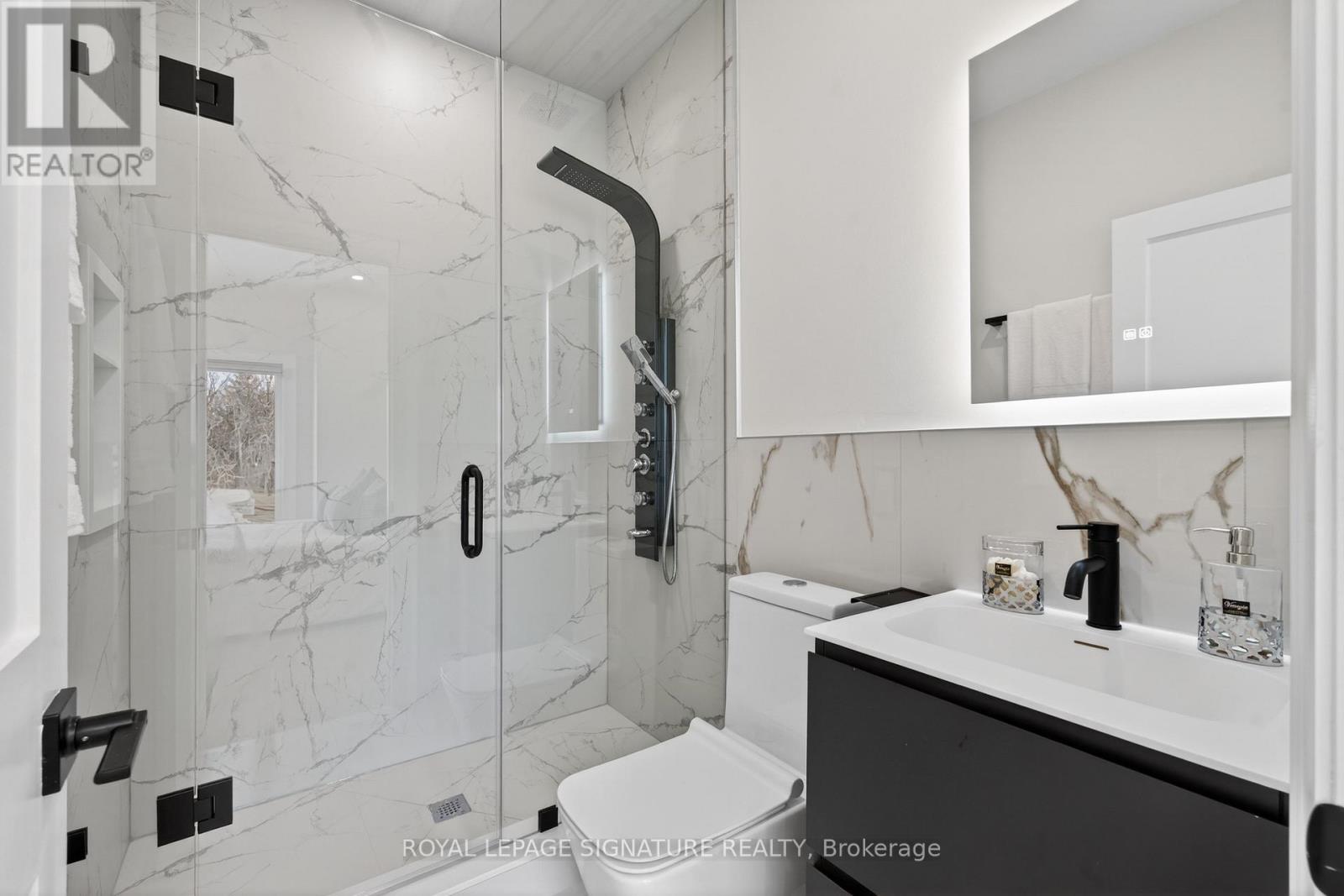 245 Ferris Road, Toronto, Ontario  M4B 1H2 - Photo 29 - E12732282