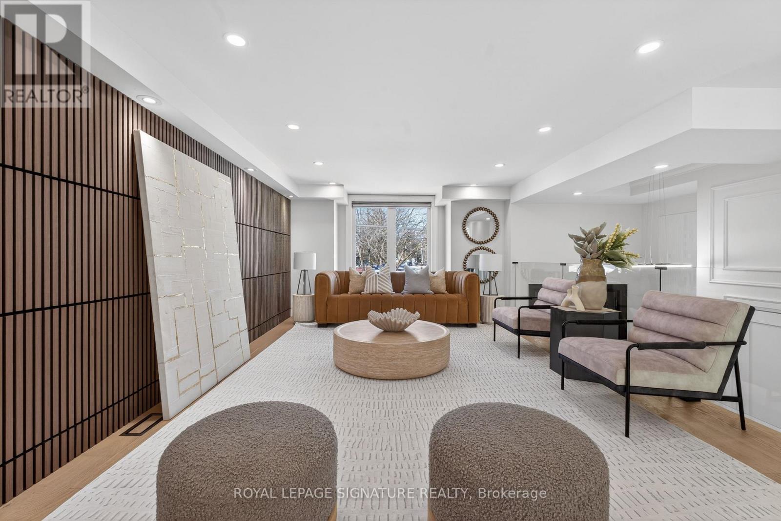 245 Ferris Road, Toronto, Ontario  M4B 1H2 - Photo 4 - E12732282