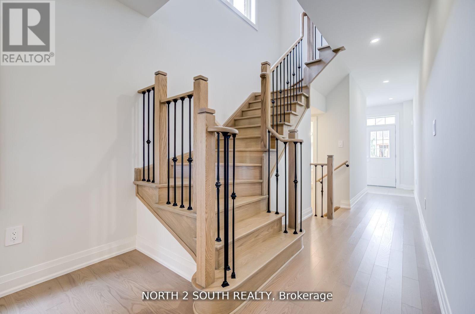 34 Virro Court, Vaughan, Ontario  L4H 5G5 - Photo 16 - N12732204