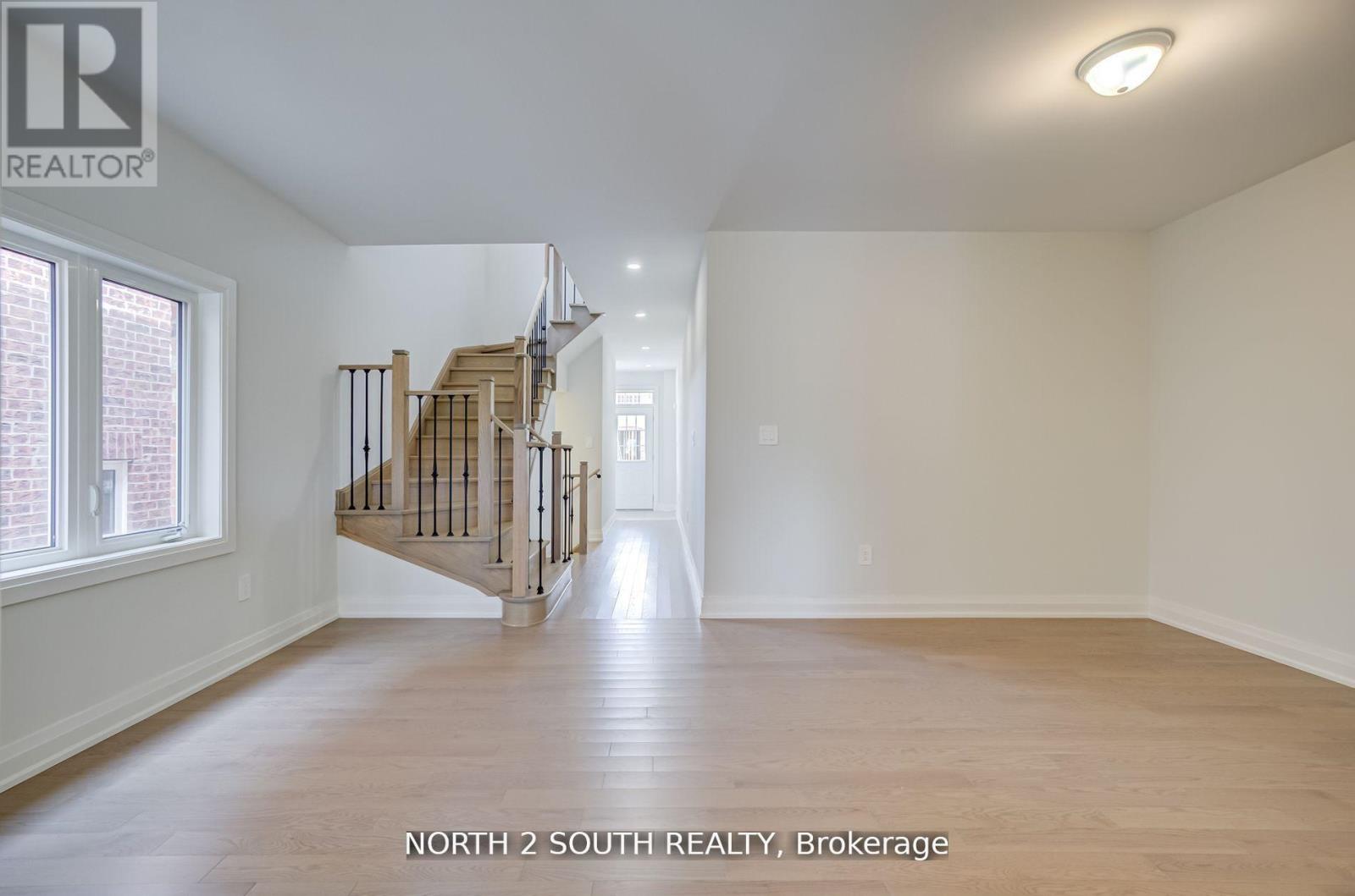 34 Virro Court, Vaughan, Ontario  L4H 5G5 - Photo 8 - N12732204