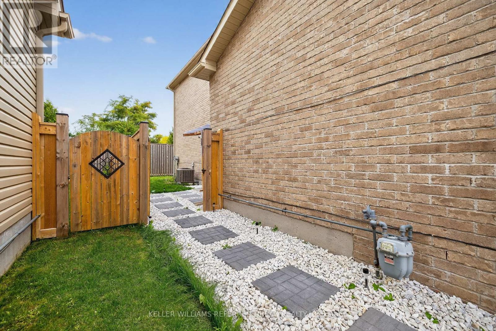 Basement - 47 Bramsey Street, Georgina, Ontario  L0E 1R0 - Photo 2 - N12732262