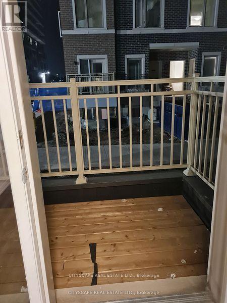 23 - 11 Honeycrisp Crescent, Vaughan, Ontario  L4K 5C3 - Photo 2 - N12732270